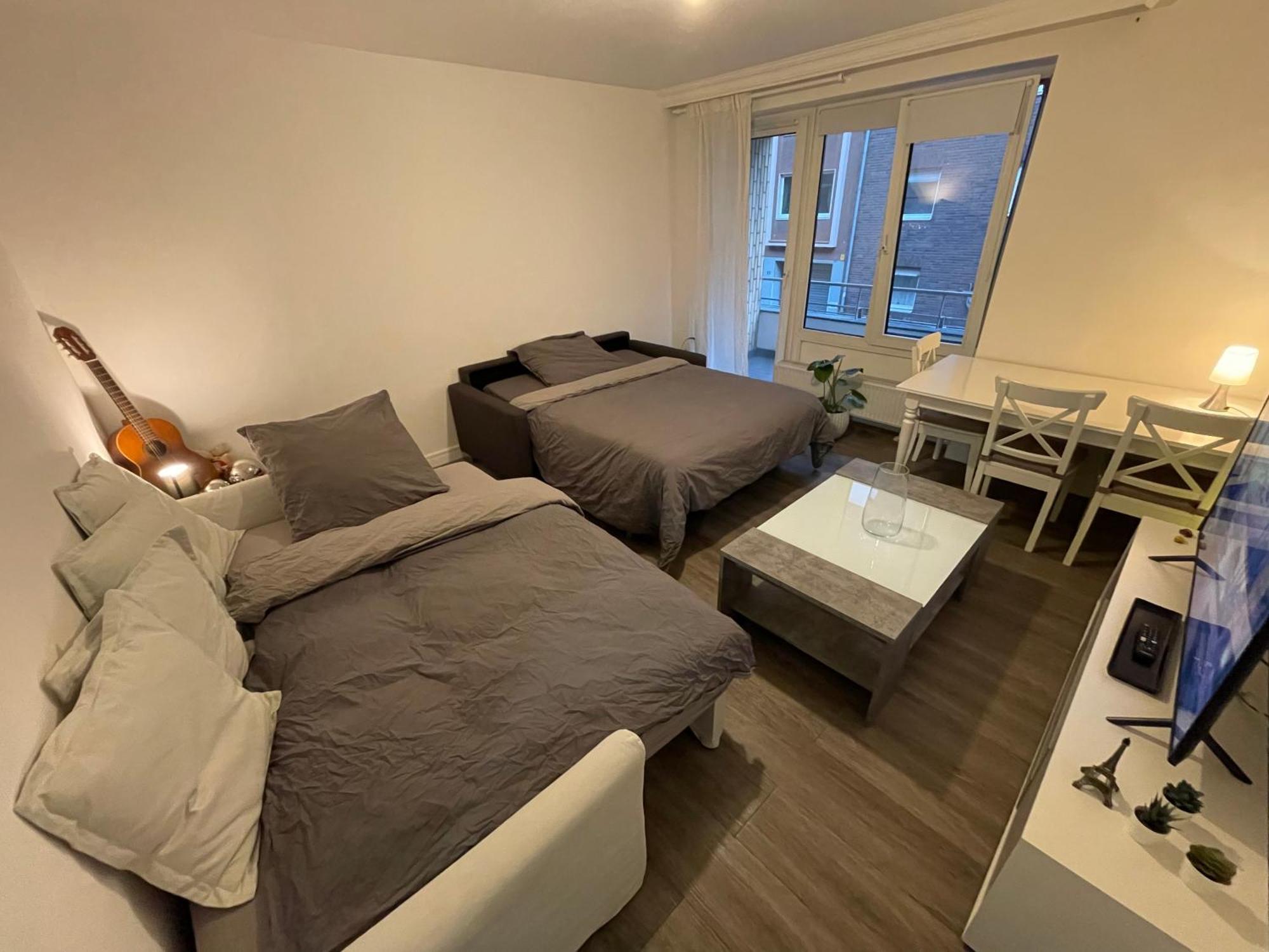 Cozy Apartment City Nightlife Düsseldorf Buitenkant foto